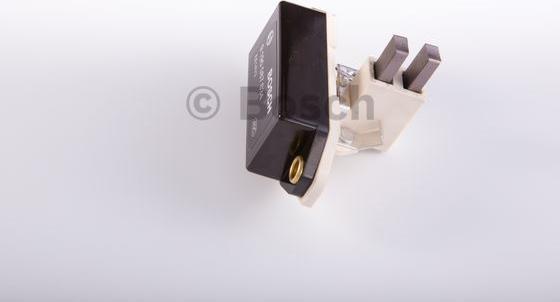 BOSCH 9 190 087 034 - Regolatore di tensione del generatore www.autoricambit.com