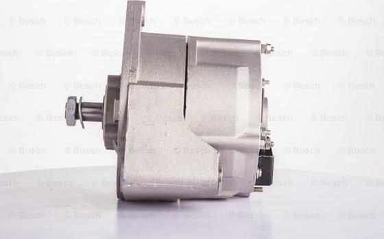 BOSCH 9 120 080 181 - Alternatore www.autoricambit.com