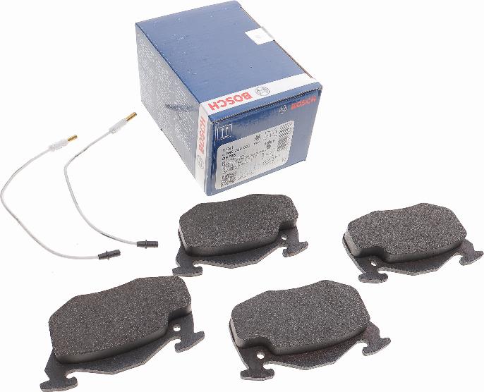 BOSCH 0 986 469 860 - Kit pastiglie freno, Freno a disco www.autoricambit.com