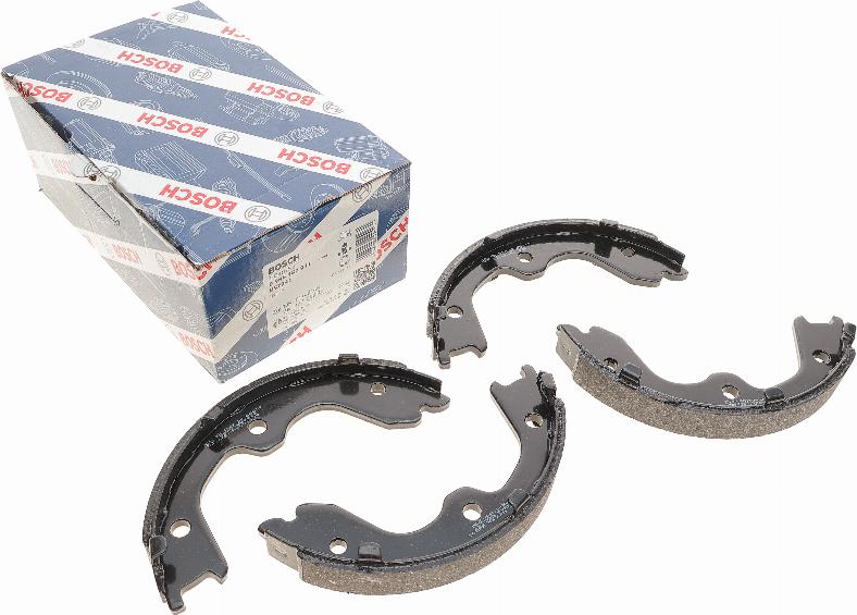 BOSCH 0 986 487 941 - Kit ganasce, Freno stazionamento www.autoricambit.com