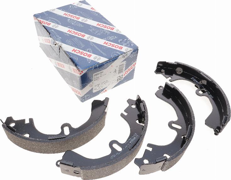 BOSCH 0 986 487 422 - Kit freno, freni a tamburo www.autoricambit.com