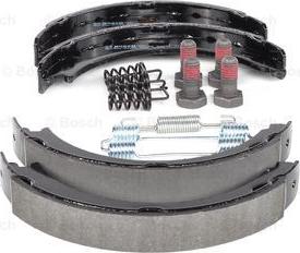 BOSCH 0 986 487 543 - Kit ganasce, Freno stazionamento www.autoricambit.com