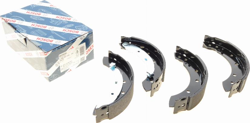 BOSCH 0 986 487 585 - Kit freno, freni a tamburo www.autoricambit.com