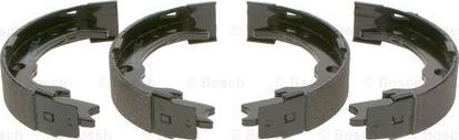 BOSCH 0 986 487 686 - Kit ganasce, Freno stazionamento www.autoricambit.com