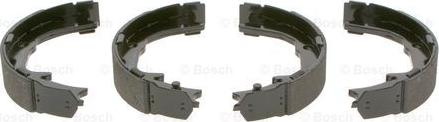 BOSCH 0 986 487 683 - Kit ganasce, Freno stazionamento www.autoricambit.com