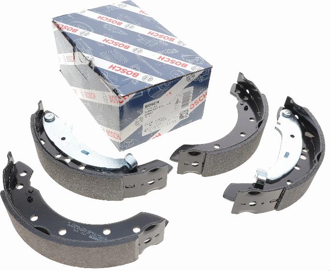 BOSCH 0 986 487 672 - Kit freno, freni a tamburo www.autoricambit.com