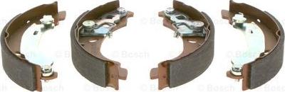 BOSCH 0 986 487 317 - Kit freno, freni a tamburo www.autoricambit.com