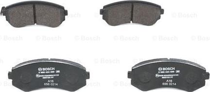 BOSCH 0 986 424 489 - Kit pastiglie freno, Freno a disco www.autoricambit.com