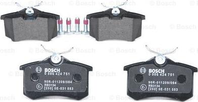 BOSCH 0 986 424 751 - Kit pastiglie freno, Freno a disco www.autoricambit.com