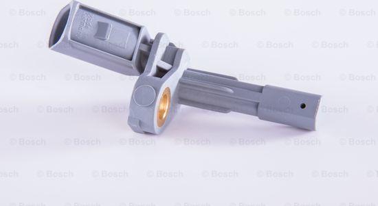 BOSCH 0 986 594 560 - Sensore, N° giri ruota www.autoricambit.com