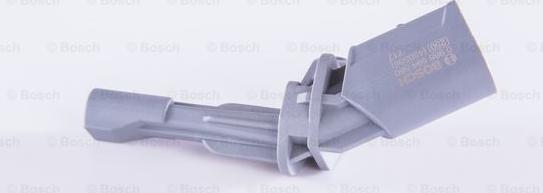 BOSCH 0 986 594 560 - Sensore, N° giri ruota www.autoricambit.com