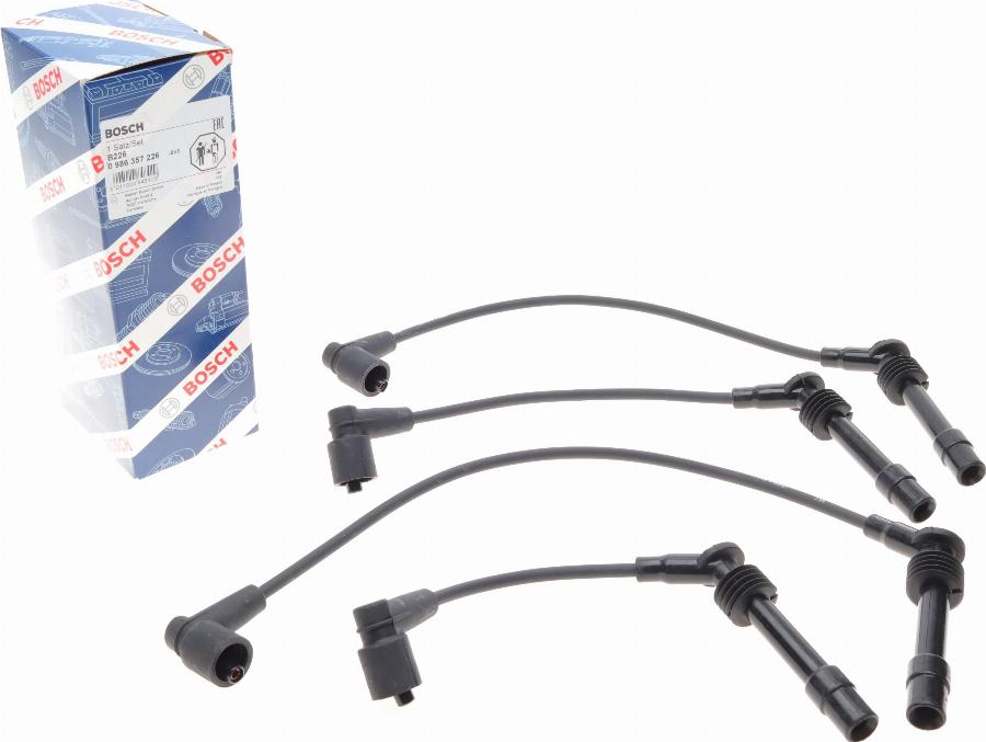 BOSCH 0 986 357 226 - Kit cavi accensione www.autoricambit.com