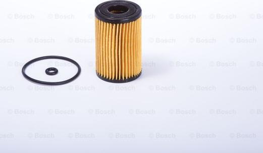 BOSCH 0 986 B00 703 - Filtro olio www.autoricambit.com