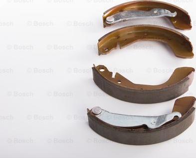 BOSCH 0 986 BB3 501 - Kit freno, freni a tamburo www.autoricambit.com