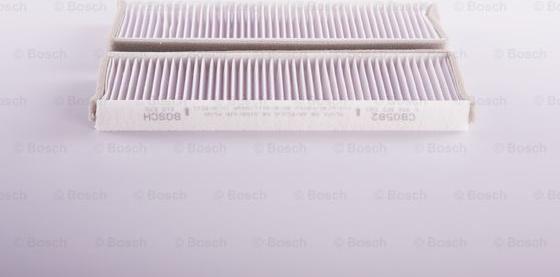 BOSCH 0 986 BF0 582 - Filtro, Aria abitacolo www.autoricambit.com