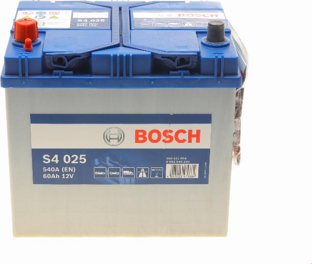 BOSCH 0 092 S40 250 - Batteria avviamento www.autoricambit.com