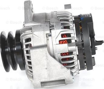 BOSCH 0 124 555 011 - Alternatore www.autoricambit.com