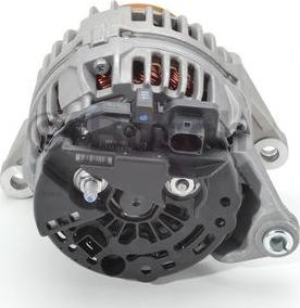 BOSCH 0 124 320 002 - Alternatore www.autoricambit.com