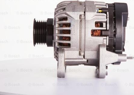 BOSCH 0 124 225 040 - Alternatore www.autoricambit.com