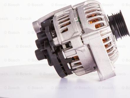 BOSCH 0 124 225 061 - Alternatore www.autoricambit.com