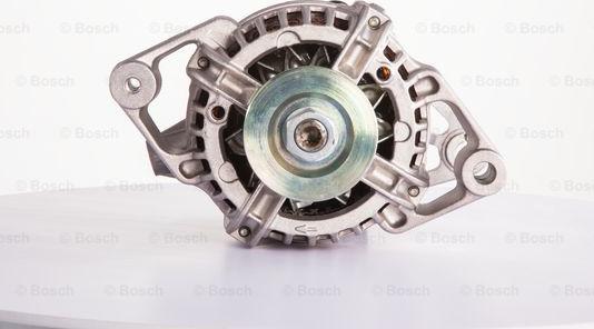 BOSCH 0 124 225 036 - Alternatore www.autoricambit.com