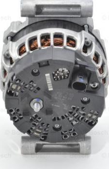 BOSCH 0 125 811 013 - Alternatore www.autoricambit.com