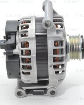 BOSCH 0 125 811 013 - Alternatore www.autoricambit.com