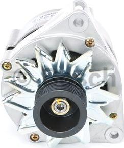 BOSCH 0 120 469 855 - Alternatore www.autoricambit.com