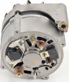 BOSCH 0 120 469 807 - Alternatore www.autoricambit.com