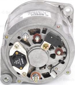 BOSCH 0 120 468 131 - Alternatore www.autoricambit.com