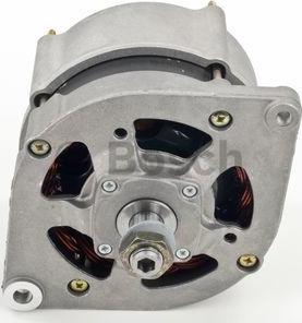 BOSCH 0 120 488 205 - Alternatore www.autoricambit.com