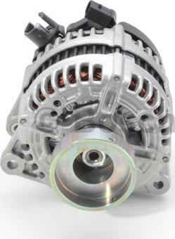 BOSCH 0 121 615 108 - Alternatore www.autoricambit.com