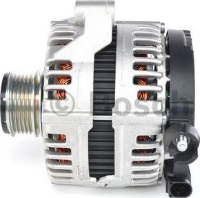 BOSCH 0 121 615 114 - Alternatore www.autoricambit.com