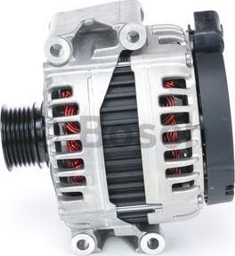 BOSCH 0 121 813 106 - Alternatore www.autoricambit.com