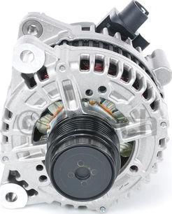 BOSCH 0121715001 - Alternatore www.autoricambit.com