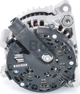 BOSCH 0121715001 - Alternatore www.autoricambit.com