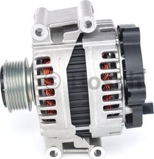 BOSCH 0 121 715 122 - Alternatore www.autoricambit.com