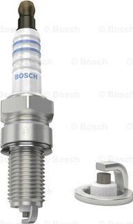 BOSCH 0 241 145 500 - Candela accensione www.autoricambit.com