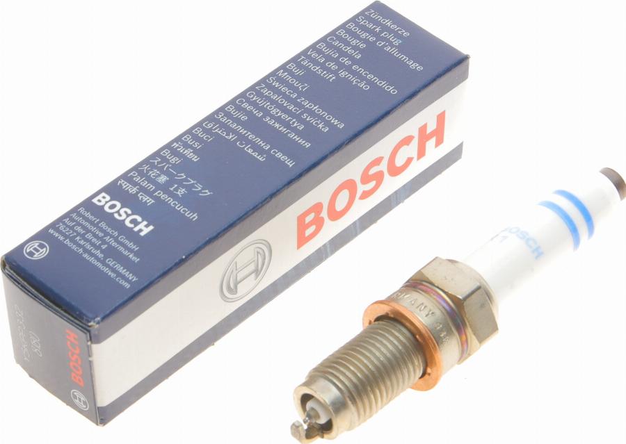 BOSCH 0 241 145 523 - Candela accensione www.autoricambit.com