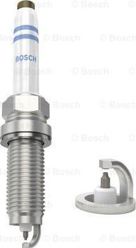 BOSCH 0 241 140 537 - Candela accensione www.autoricambit.com