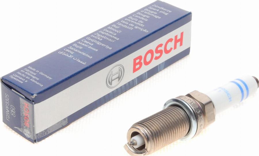 BOSCH 0 241 245 673 - Candela accensione www.autoricambit.com