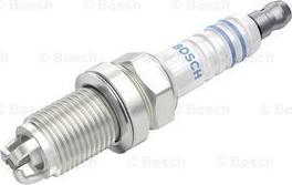 BOSCH 0 241 240 609 - Candela accensione www.autoricambit.com