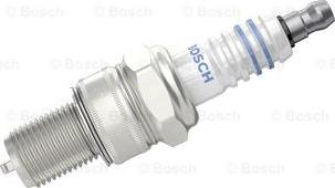 BOSCH 0 241 247 500 - Candela accensione www.autoricambit.com