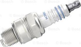 BOSCH 0 242 260 800 - Candela accensione www.autoricambit.com