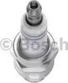 BOSCH 0 242 235 533 - Candela accensione www.autoricambit.com