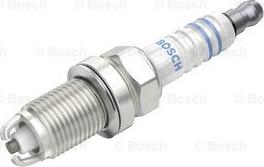 BOSCH 0 241 235 751 - Candela accensione www.autoricambit.com