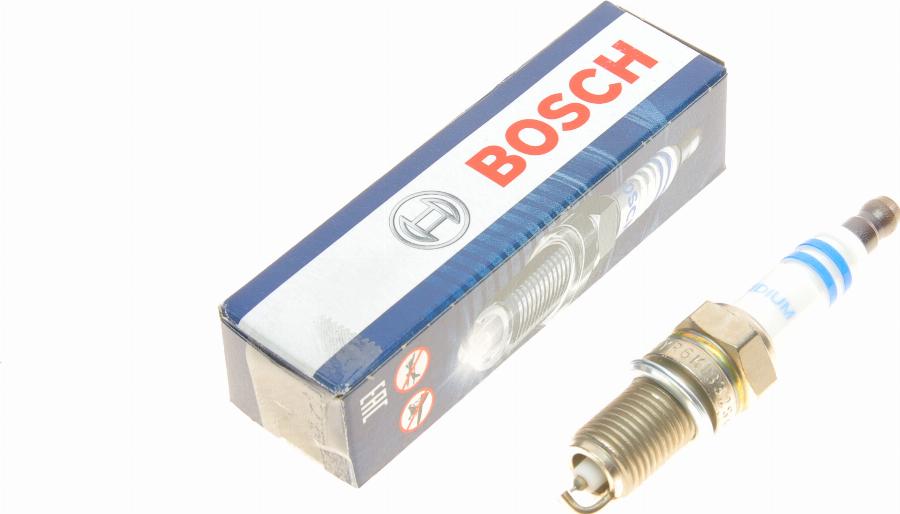 BOSCH 0 242 140 514 - Candela accensione www.autoricambit.com