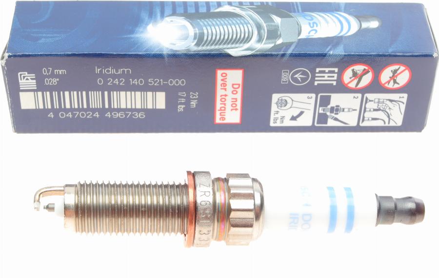 BOSCH 0 242 140 521 - Candela accensione www.autoricambit.com