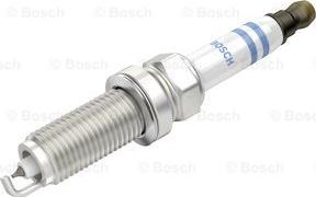 BOSCH 0 242 135 567 - Candela accensione www.autoricambit.com