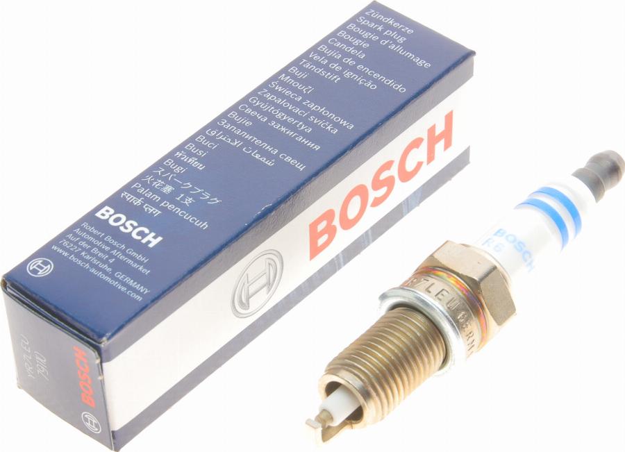 BOSCH 0 242 135 580 - Candela accensione www.autoricambit.com